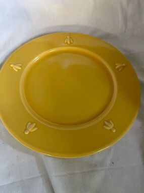 Varages Cigale Golden Yellow  Dinner Plate 10.5" Embossed Bees France